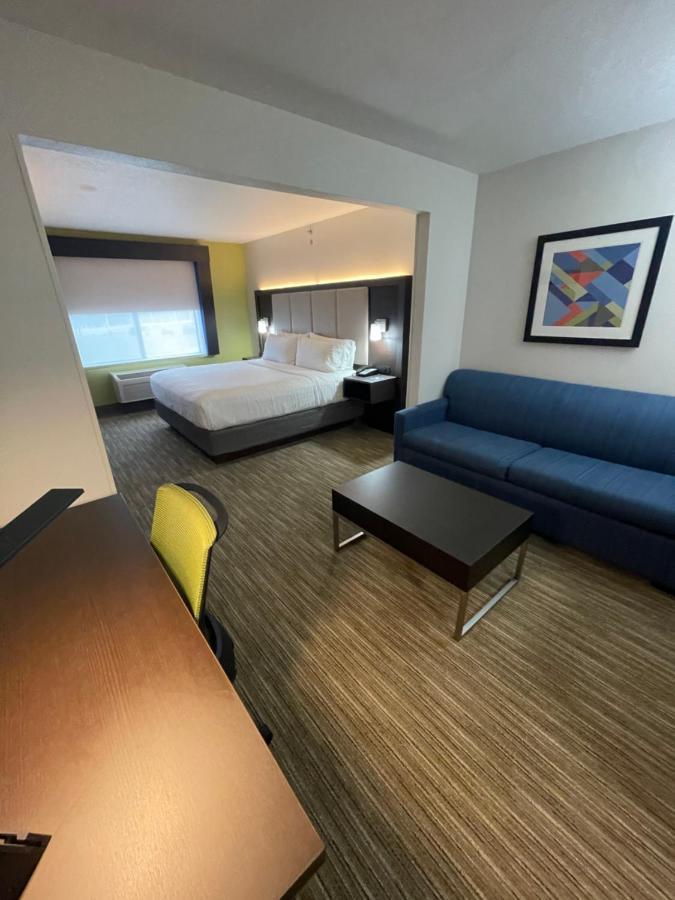 Holiday Inn Express Hotel & Suites Las Vegas By Ihg Экстерьер фото