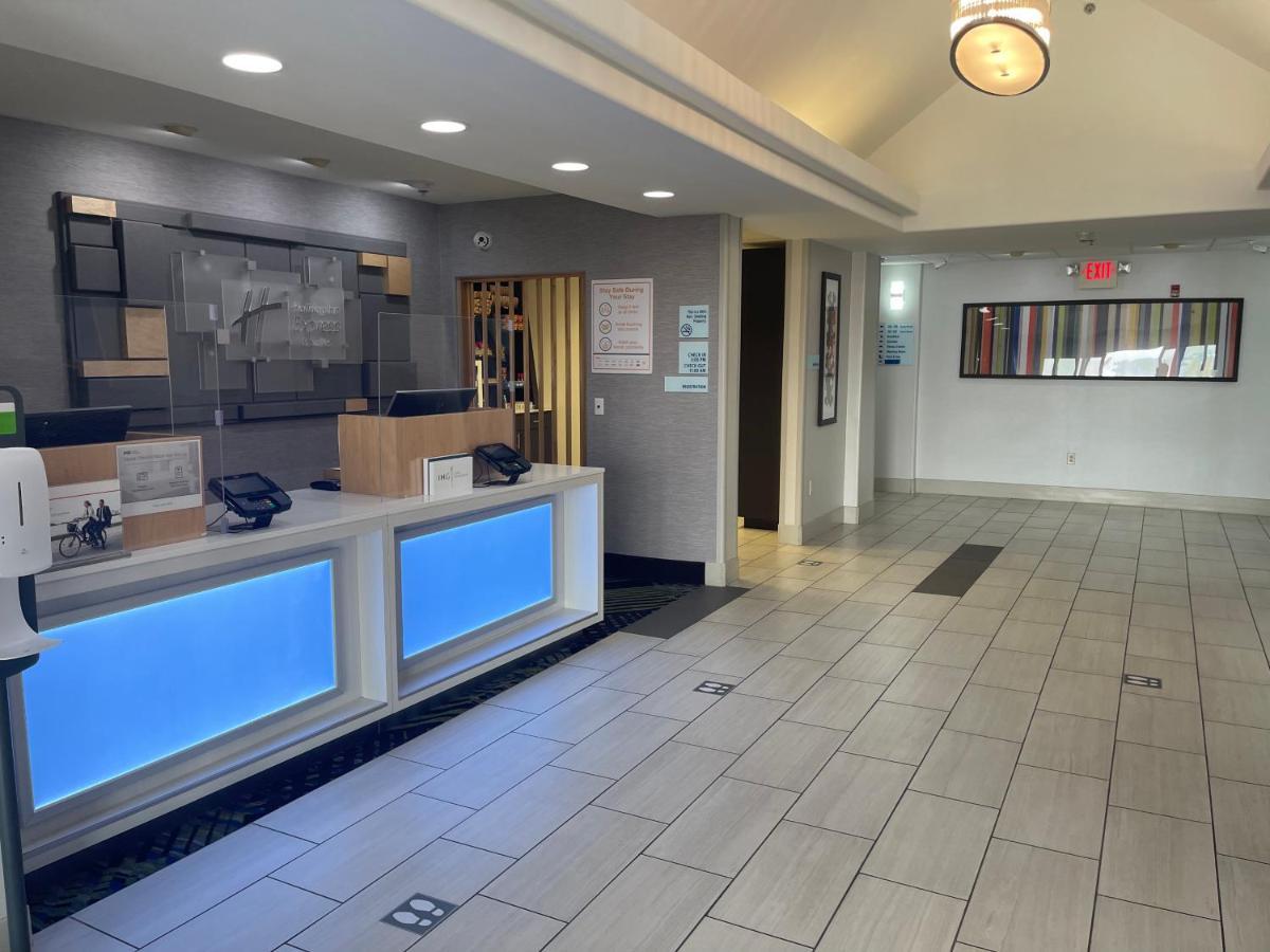 Holiday Inn Express Hotel & Suites Las Vegas By Ihg Экстерьер фото